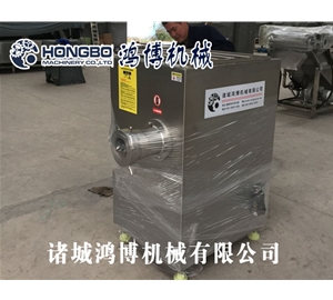 100型绞肉机正在打包等候发